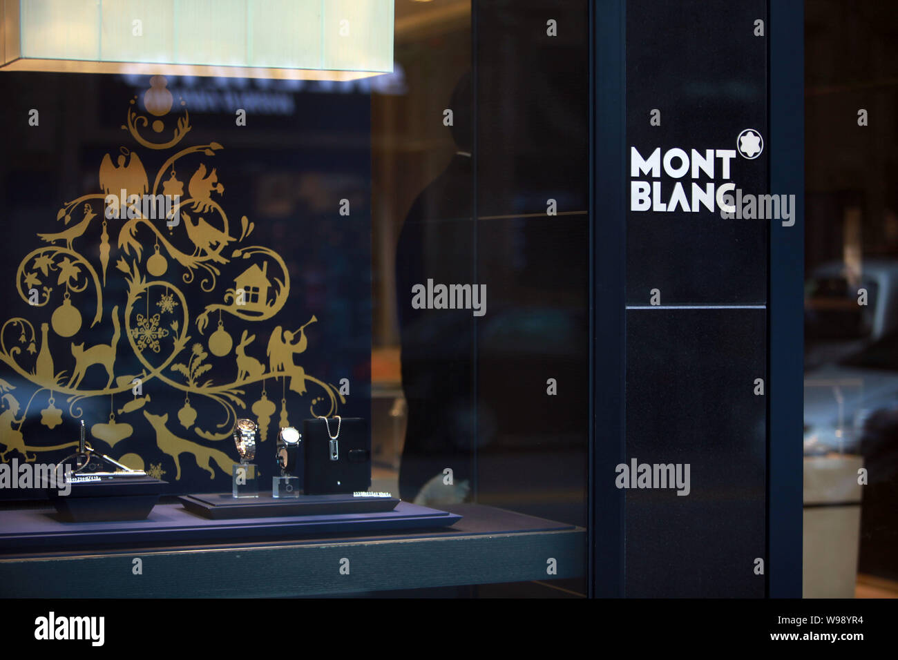 Montblanc china top