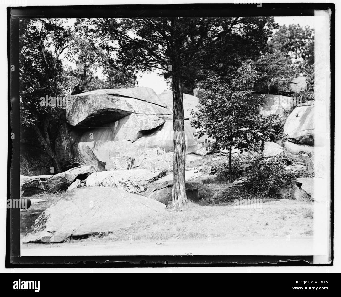 Devil's Den, Gettysburg National Military Park, Gettysburg, Pennsylvania,  USA Stock Photo - Alamy