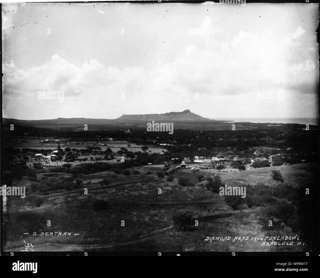 Diamond Head from Punchbowl Stock Photo Alamy