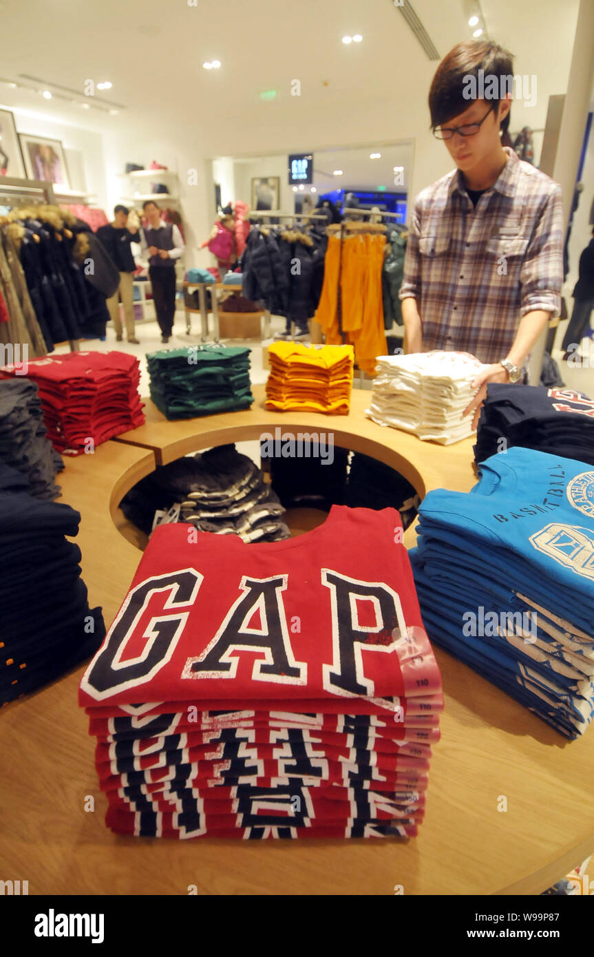 gap inc employee