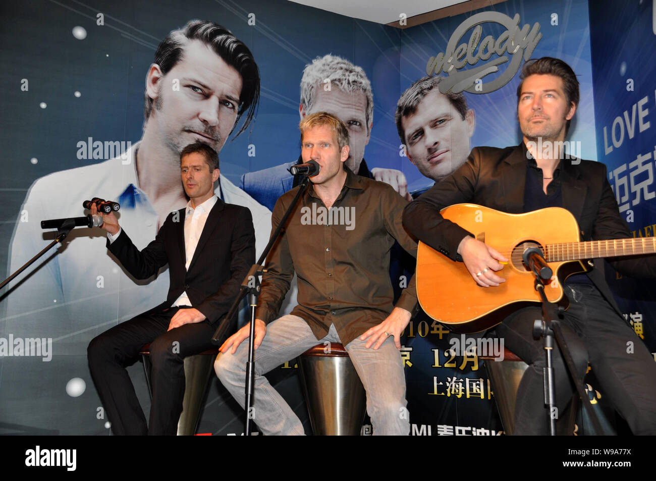 Danish rock band Michael Learns to Rock, known as MLTR, performs during a meeting with Chinese fans in Shanghai, China, 6 December 2010.   Michael Lea Stock Photo