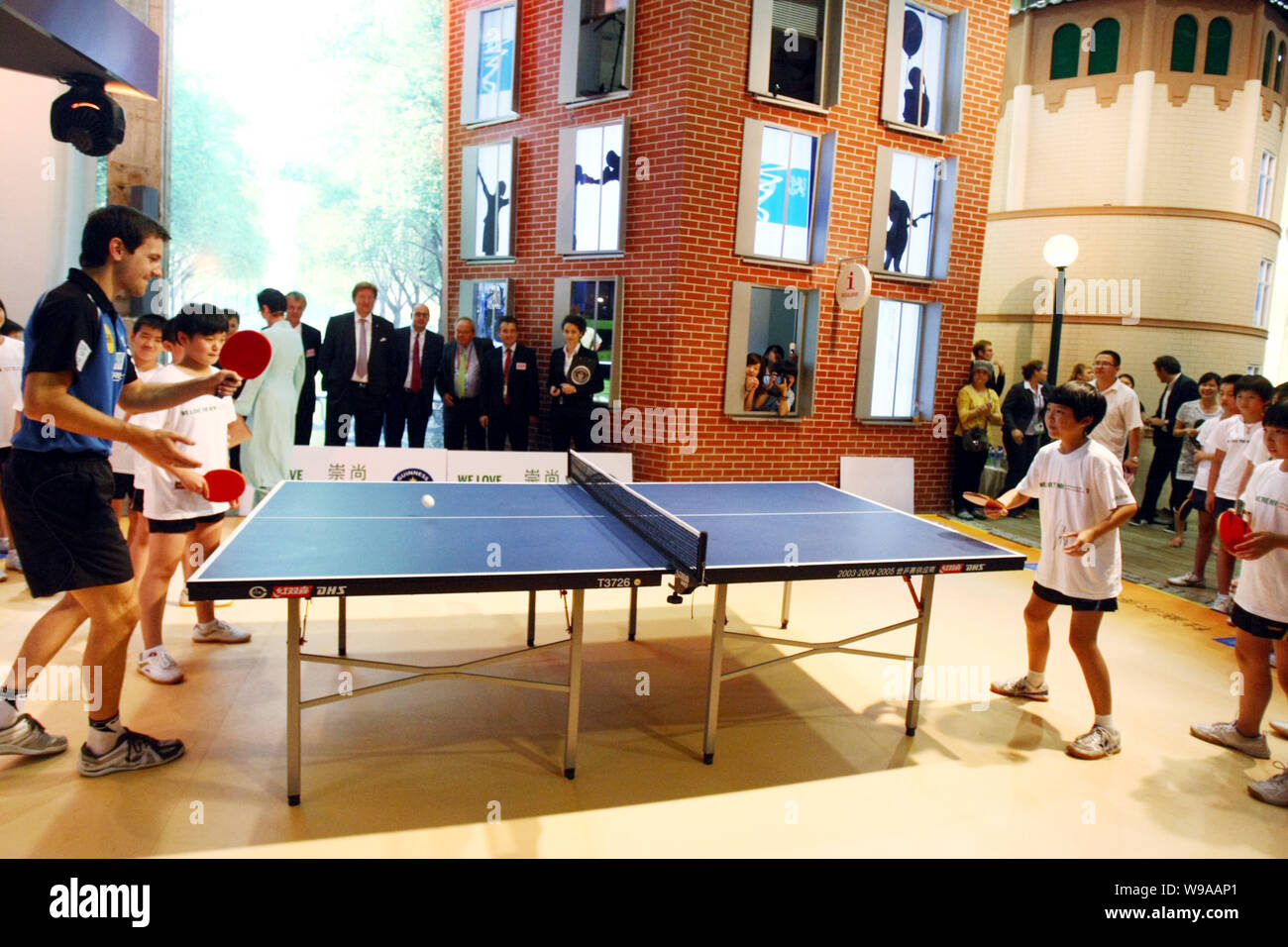 China table tennis park hires stock photography and images Alamy