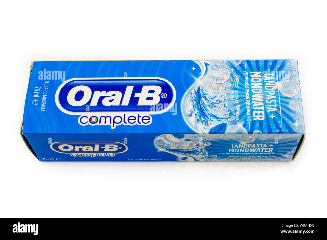 oral-b-brand-toothpaste-box-W9AH5G.jpg