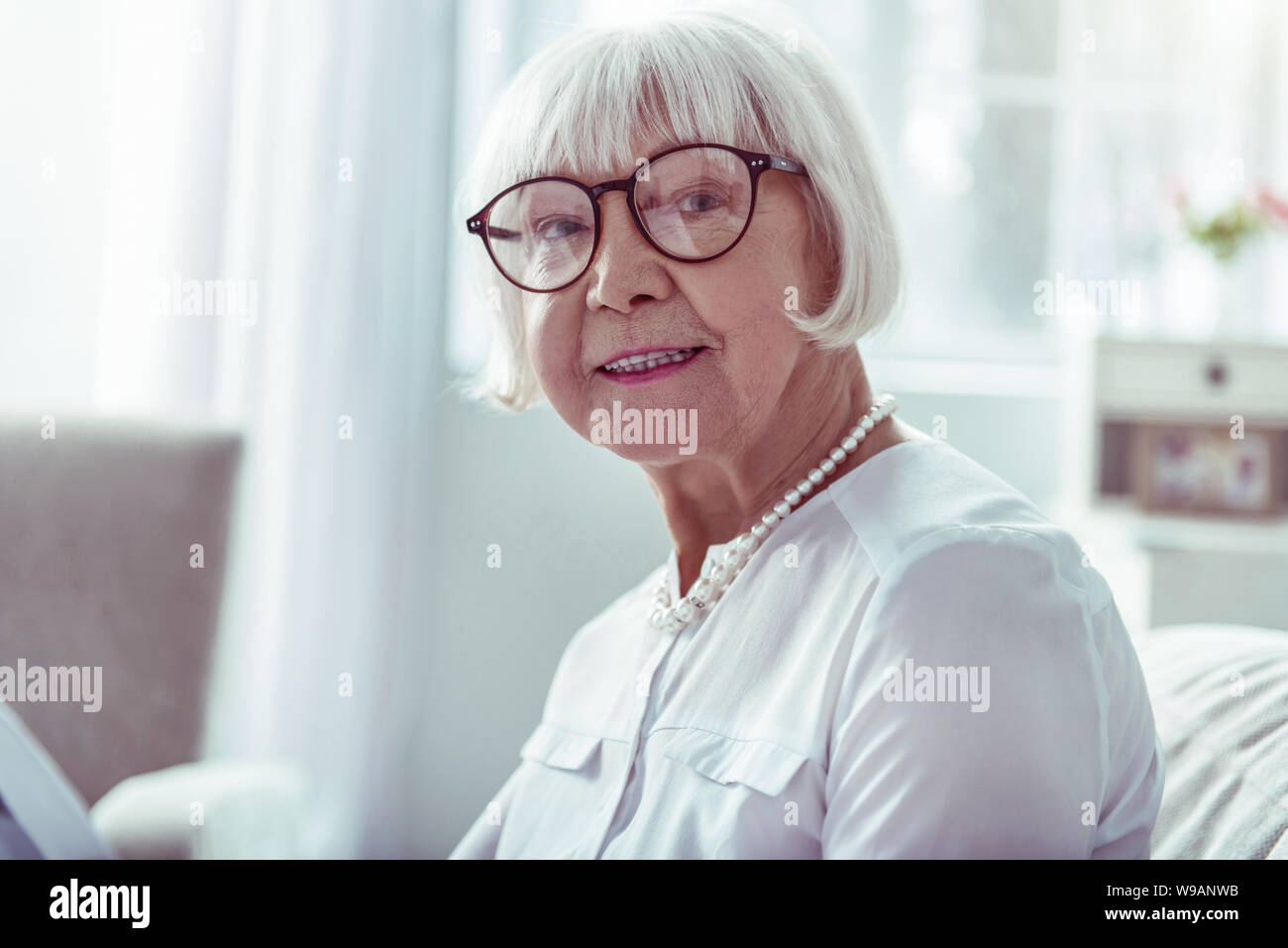 Elegant elderly lady hi-res stock photography and images - Alamy