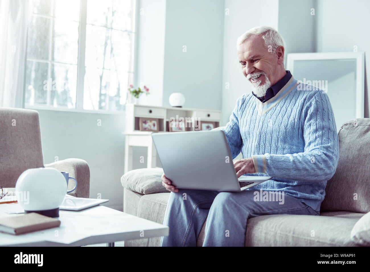 Retired man looking hi-res stock photography and images - Alamy