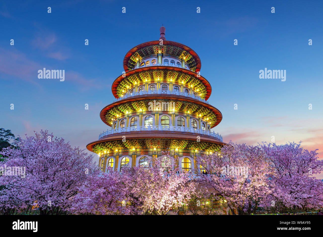 Tien-Yuan temple with cherry blossom in Taipei Stock Photo