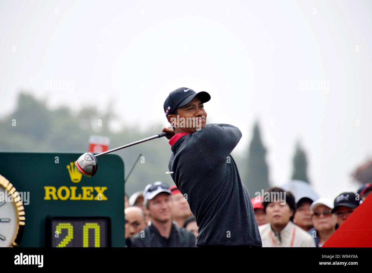 Golfer tiger woods hi-res stock photography and images - Page 11 - Alamy