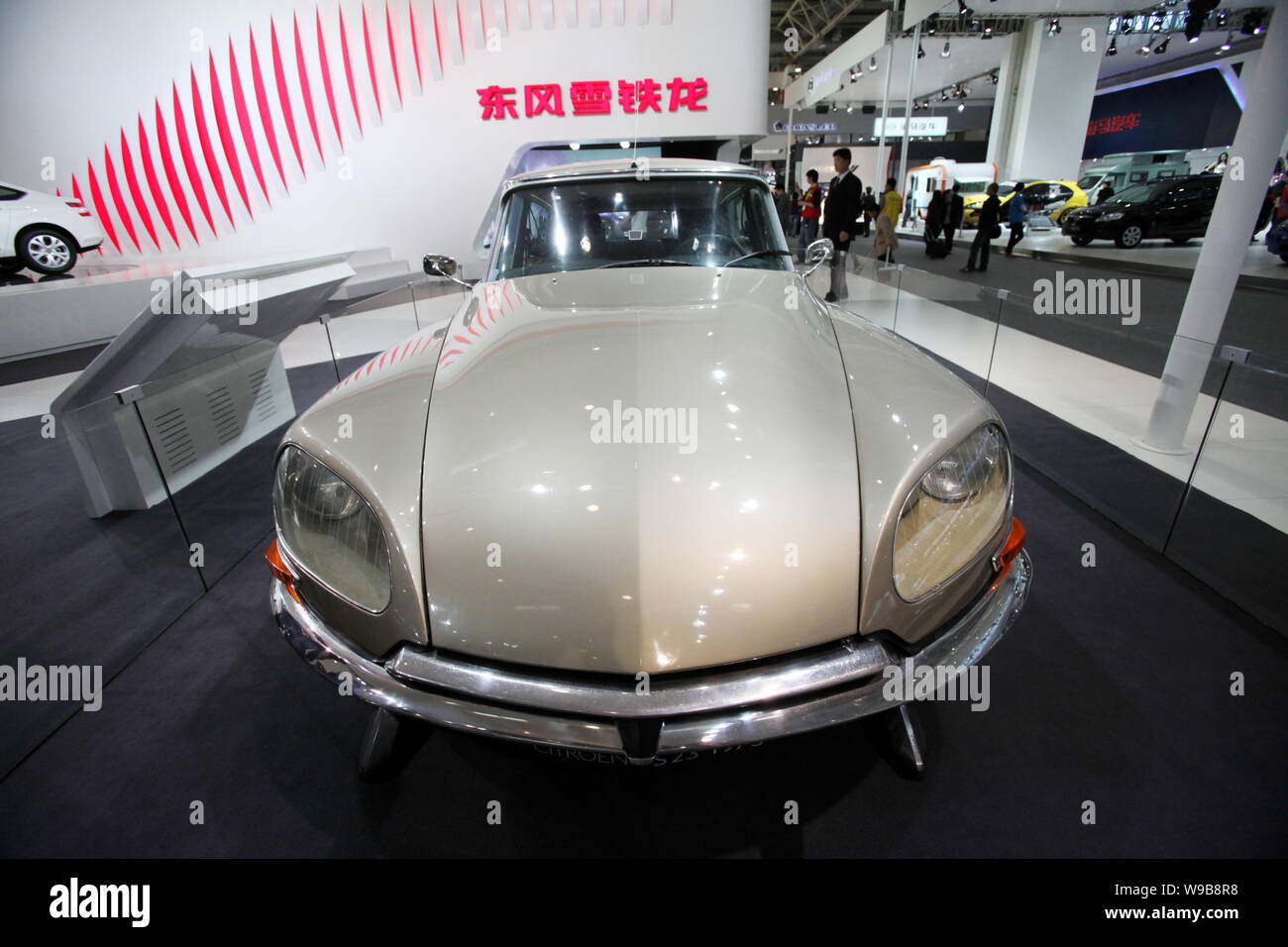 Citroen ds 23 hi-res stock photography and images - Alamy