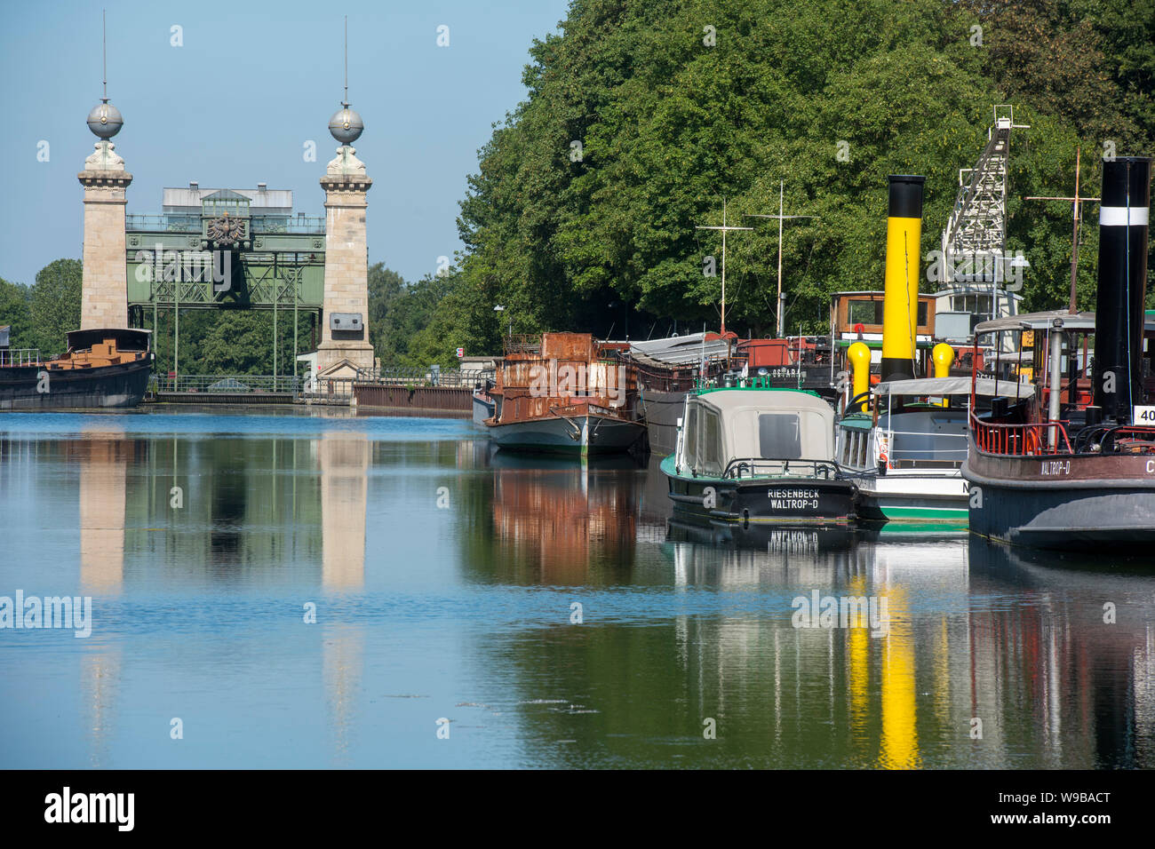 Deutschland, Ruhrgebiet, Kreis_Recklinghausen, Henrichenburg, Altes Schiffshebewerk (Ansicht von Osten), Museumsschiffe Stock Photo