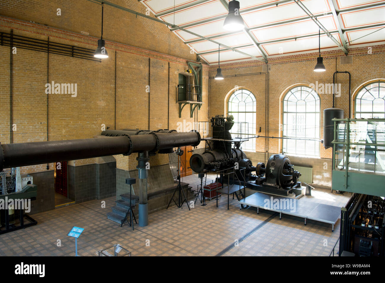 Deutschland, Ruhrgebiet, Kreis Recklinghausen, Henrichenburg, Schleusenpark Waltrop, Museum im Maschinenhaus Stock Photo