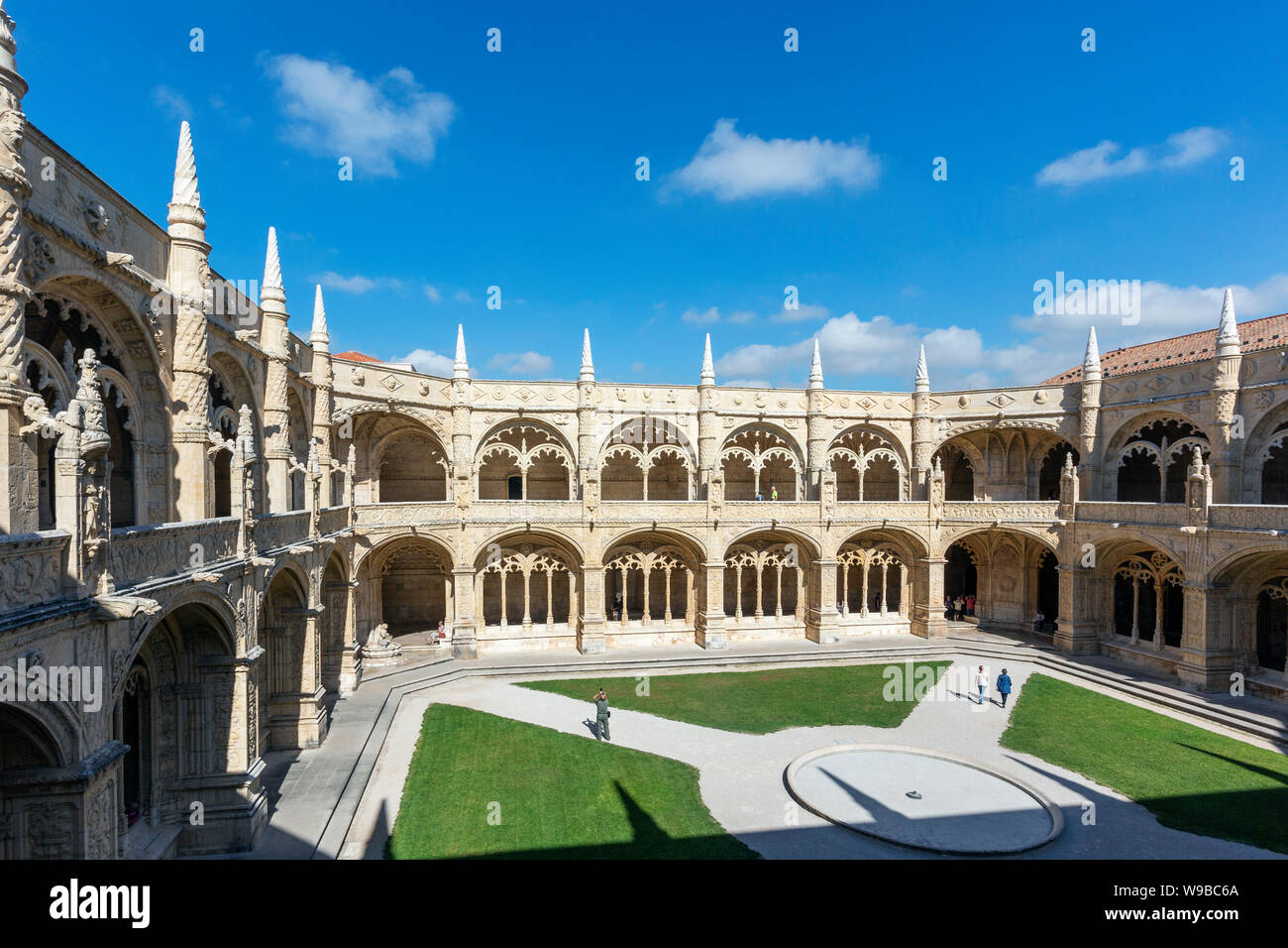 Lisbon, Portugal. The cloister of the Mosteiro dos Jeronimos, or the Monastery of the Hieronymites. The monastery is considered a triumph of Manueline Stock Photo