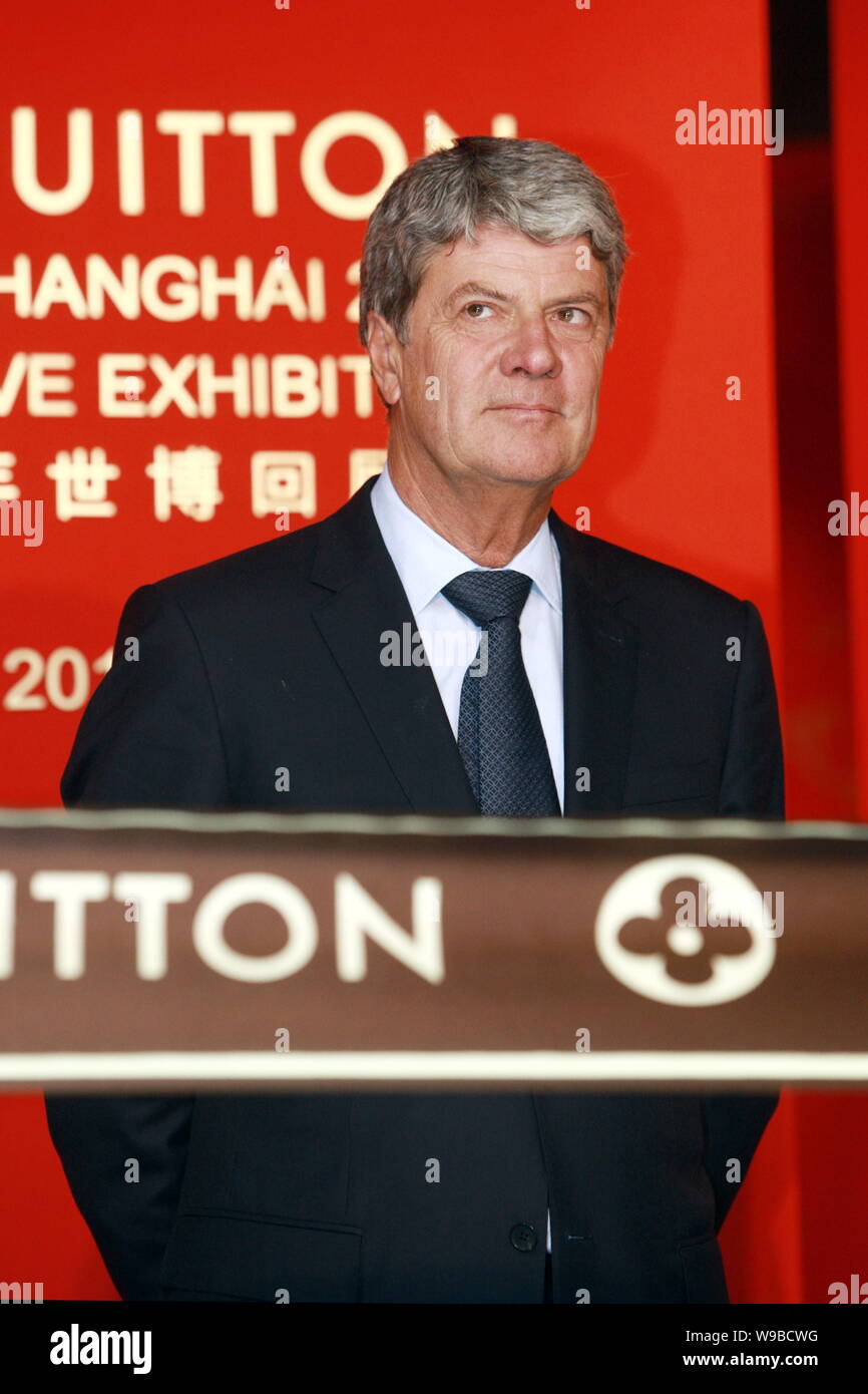 Yves Carcelle, Chairman and CEO of Louis Vuitton, is seen during the  opening ceremony of the Louis Vuitton flagship store at the Chengdu Yanlord  Landm Stock Photo - Alamy