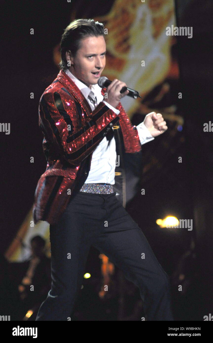 Russian singer Vitas performs during a charity concert in Shanghai, China,  September 18, 2010 Stock Photo - Alamy