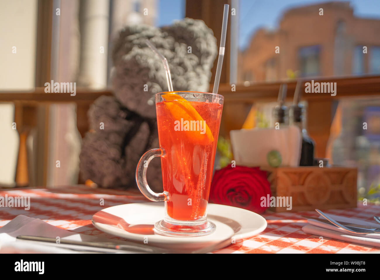 Colorful alcoholic beverage hi-res stock photography and images - Alamy