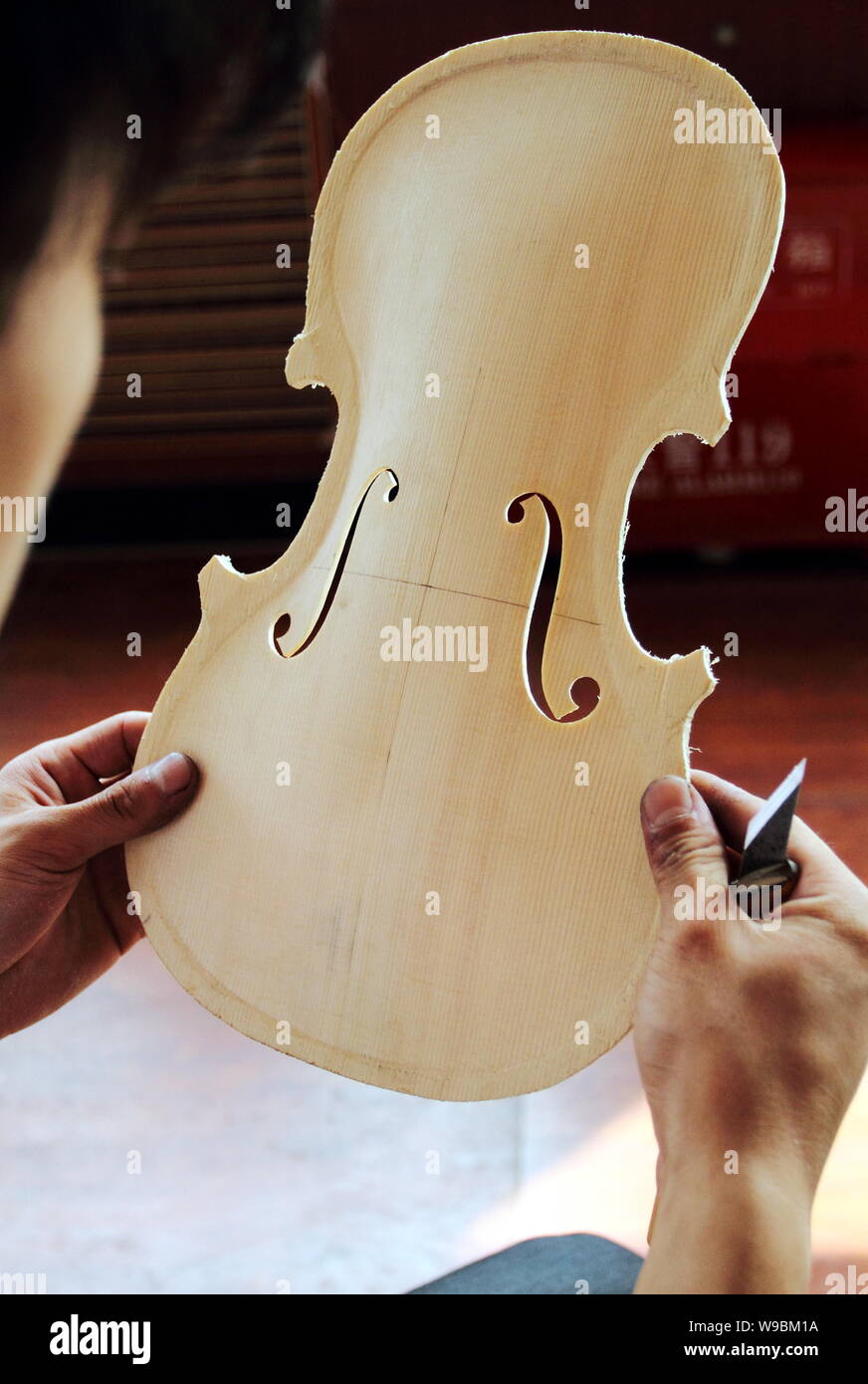 Violion hires stock photography and images Alamy