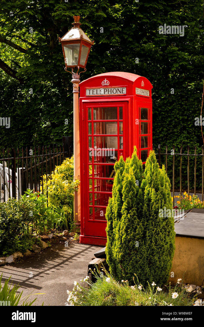 UK, England, Devon,Staverton Station on South Devon Railway Station, old K6 red phone box Stock Photo