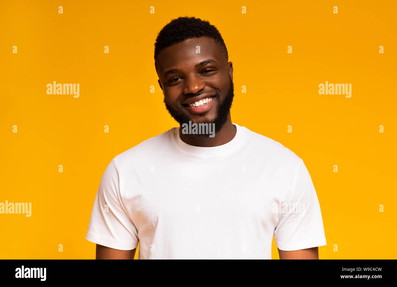 Young smiling african american hi-res stock photography and images - Alamy