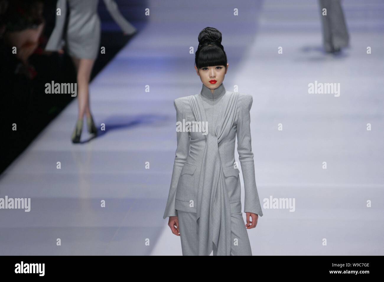 A Chinese model parades at the Chinese Tunic Suit (Zhongshan Suit ...