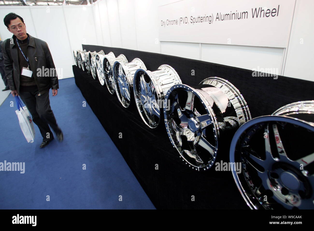 Exhibit Rims Display rims hi-res stock photography and images - Alamy