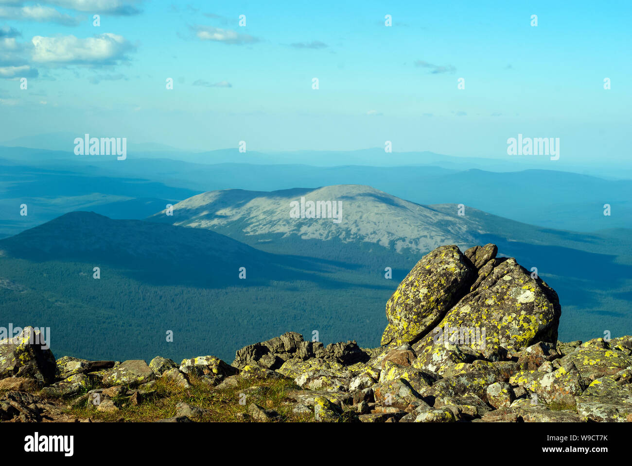 Alpine tundra with boulders hi-res stock photography and images - Alamy