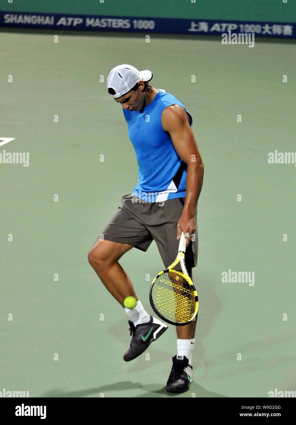 Spanish tennis player Rafael Nadal practises during a training session for  the 2009 Shanghai ATP Masters 1000 in Shanghai, China, Sunday, October 11  Stock Photo - Alamy