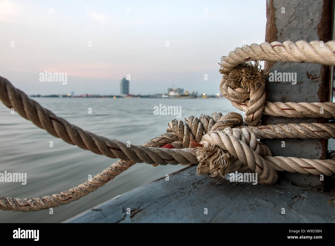 Ferry boat river rope hi-res stock photography and images - Alamy