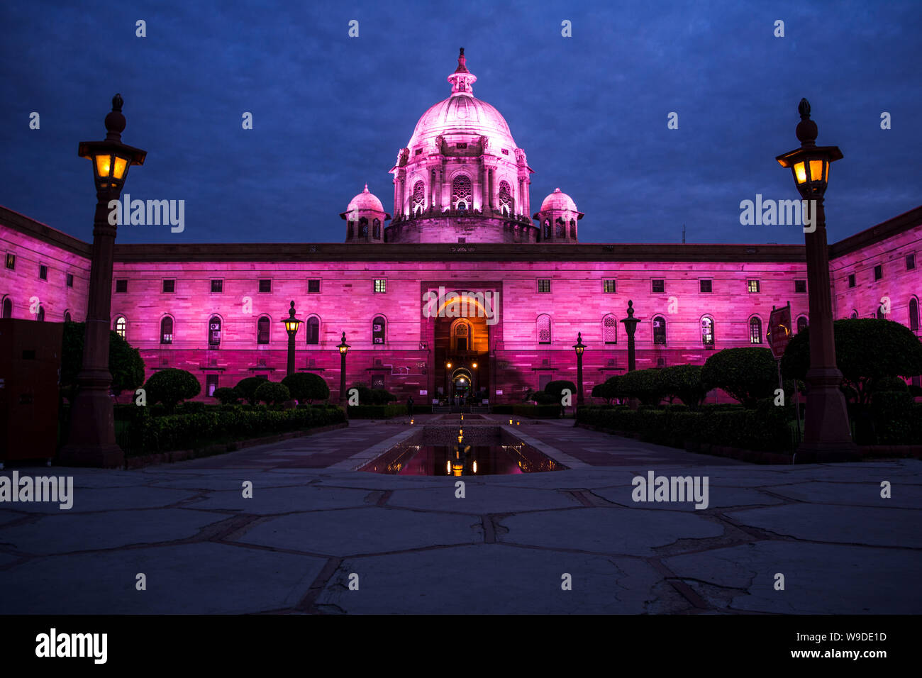 Illuminated raisina hill delhi hires stock photography and images Alamy