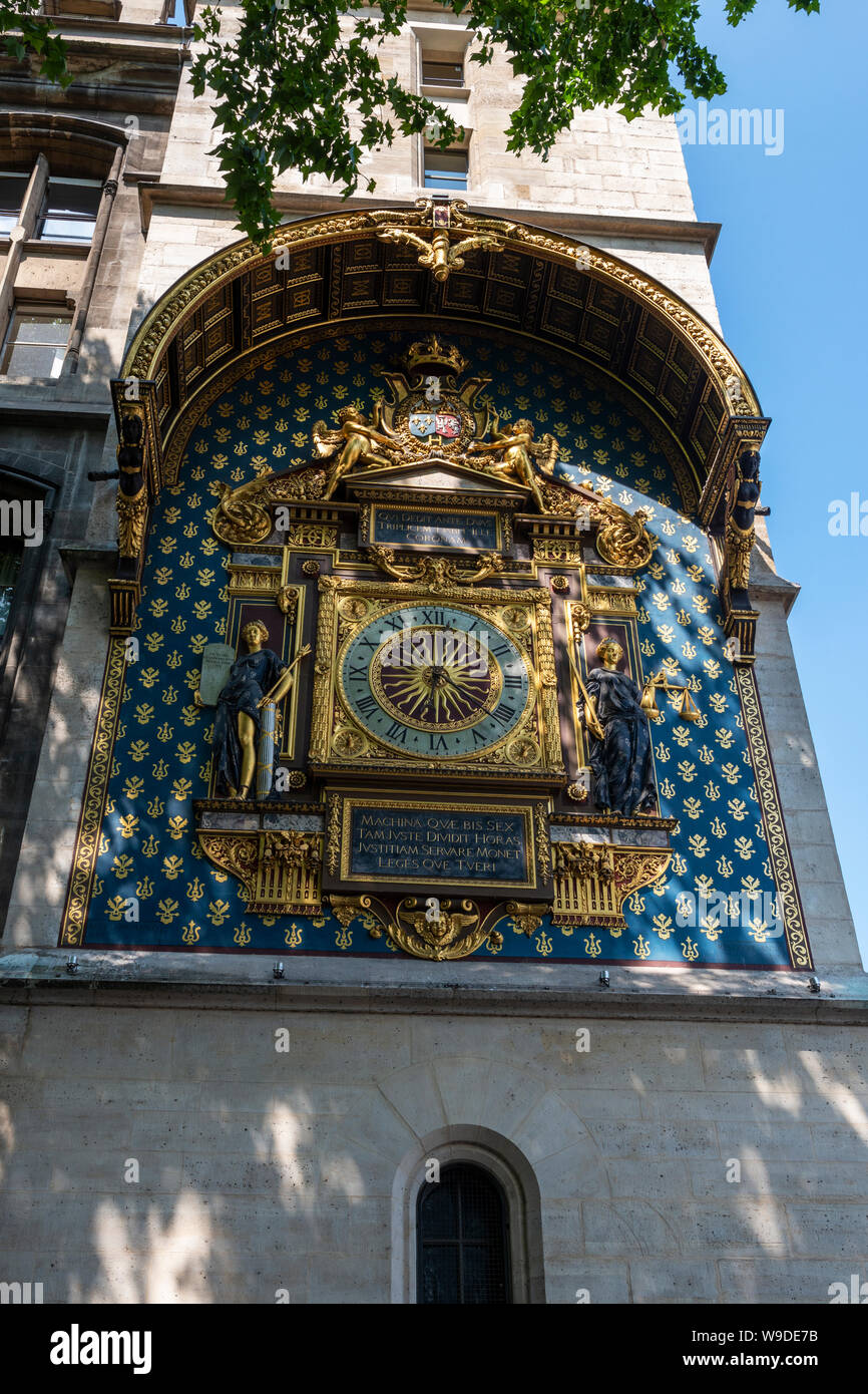 Tour de l'Horloge clock on Conciergerie Tower on Boulevard du Palais