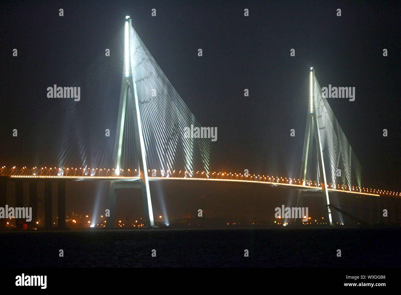 --FILE--Night view of Sutong Bridge spanning the Yangtze River (Yangtse River or Changjiang) in east Chinas Jiangsu province, 27 April 2008.   Sutong Stock Photo