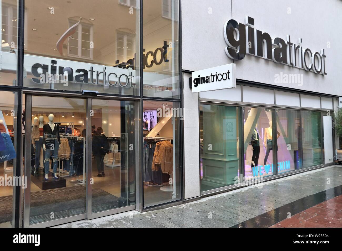 Mystisk efterfølger på trods af GOTHENBURG, SWEDEN - AUGUST 27, 2018: Gina Tricot store in Gothenburg,  Sweden. Gina Tricot is a Swedish fashion brand Stock Photo - Alamy