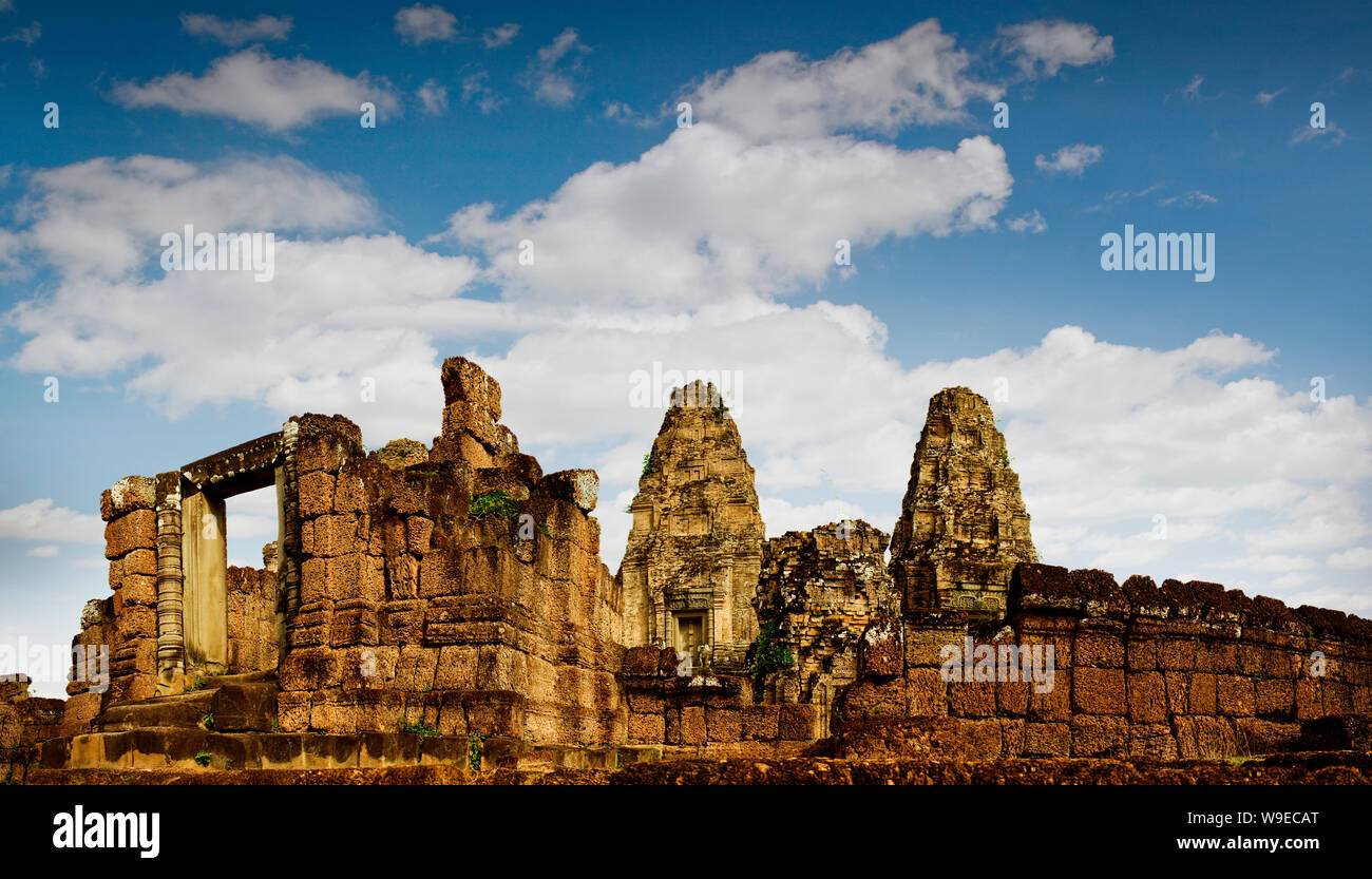 Entrance one temple ruins hi-res stock photography and images - Alamy