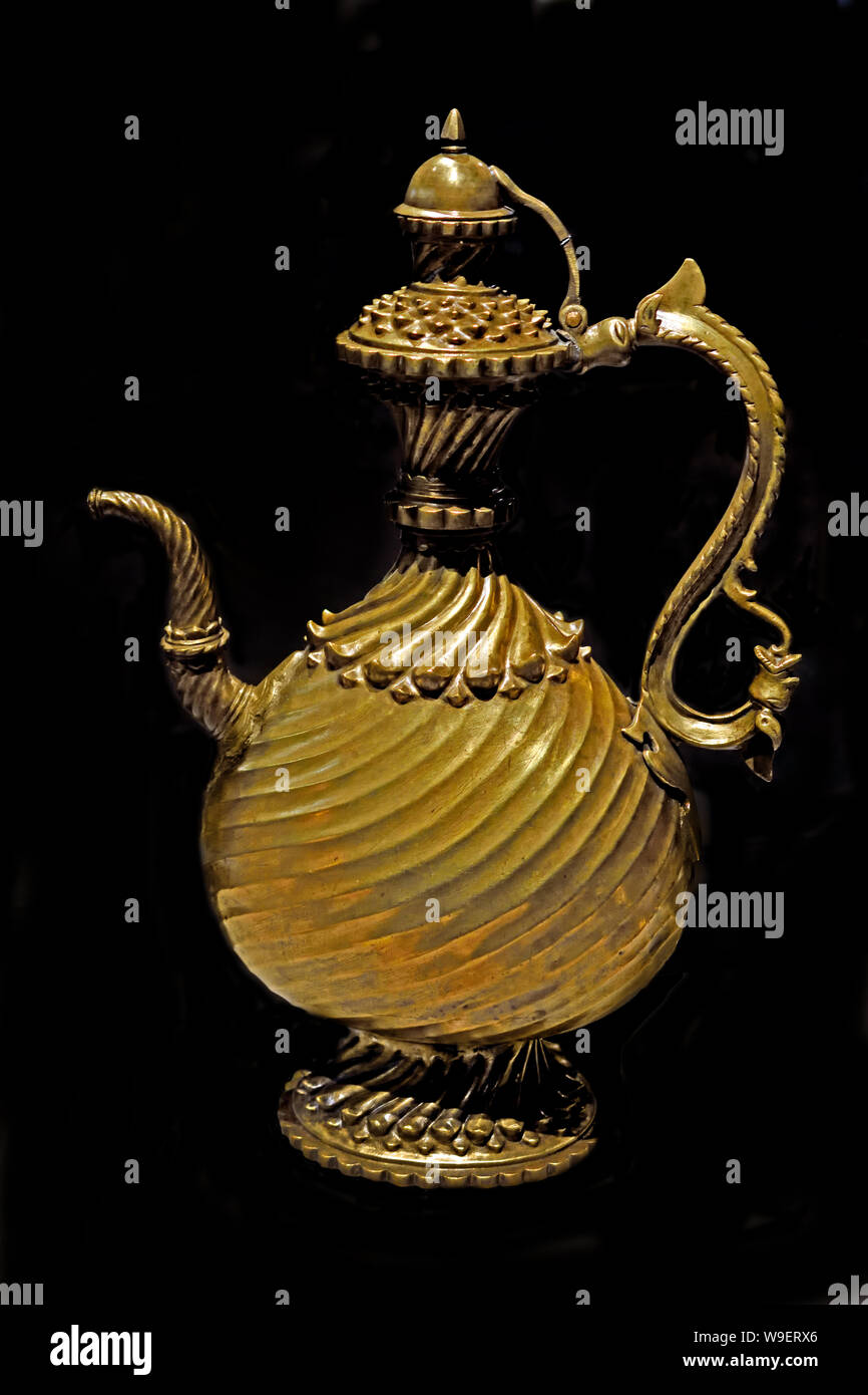 Ewer India 16th Century Copper Alloy Sinks ( Louvre ) Stock Photo