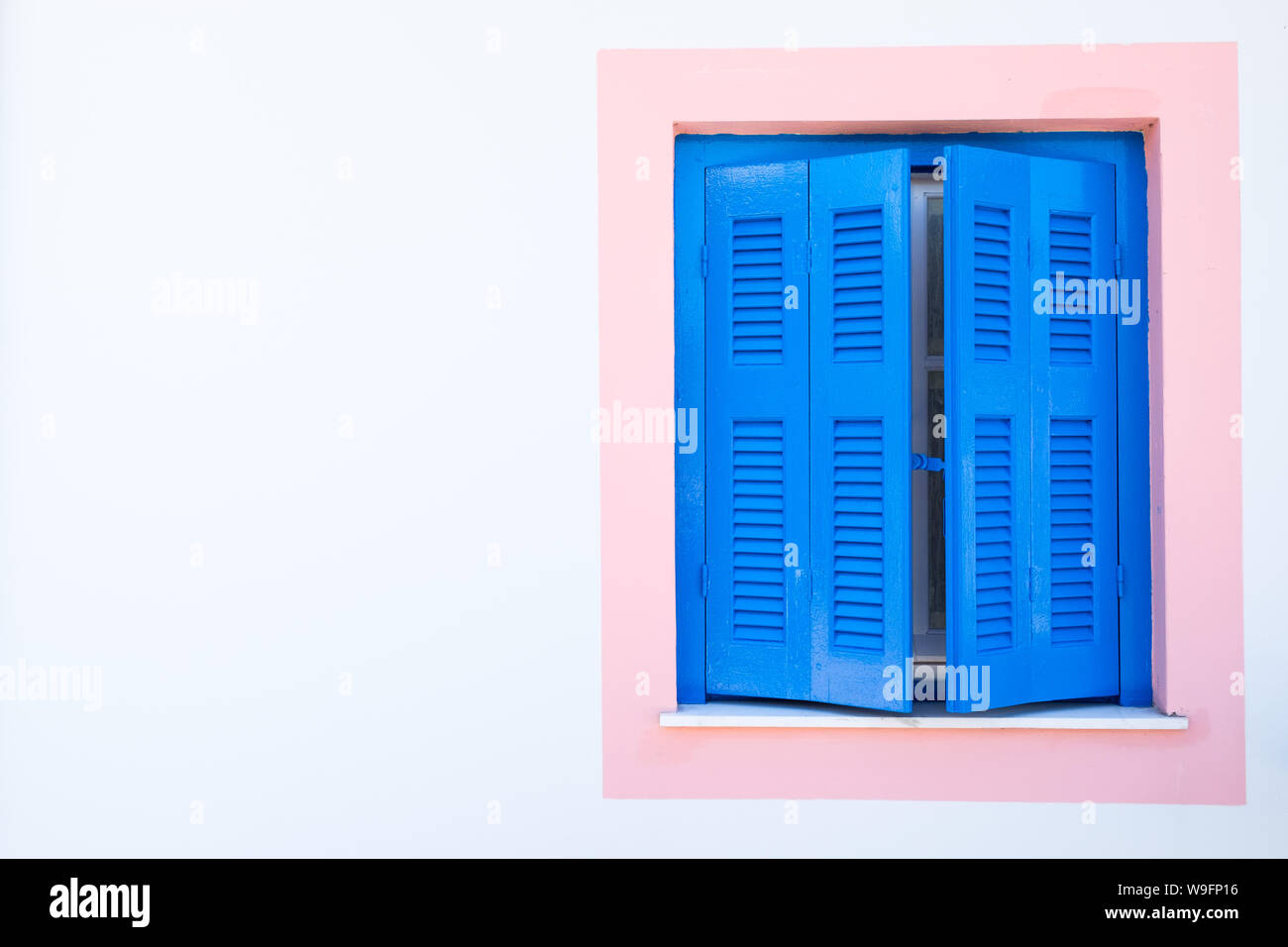 Pink shutters hi-res stock photography and images - Alamy