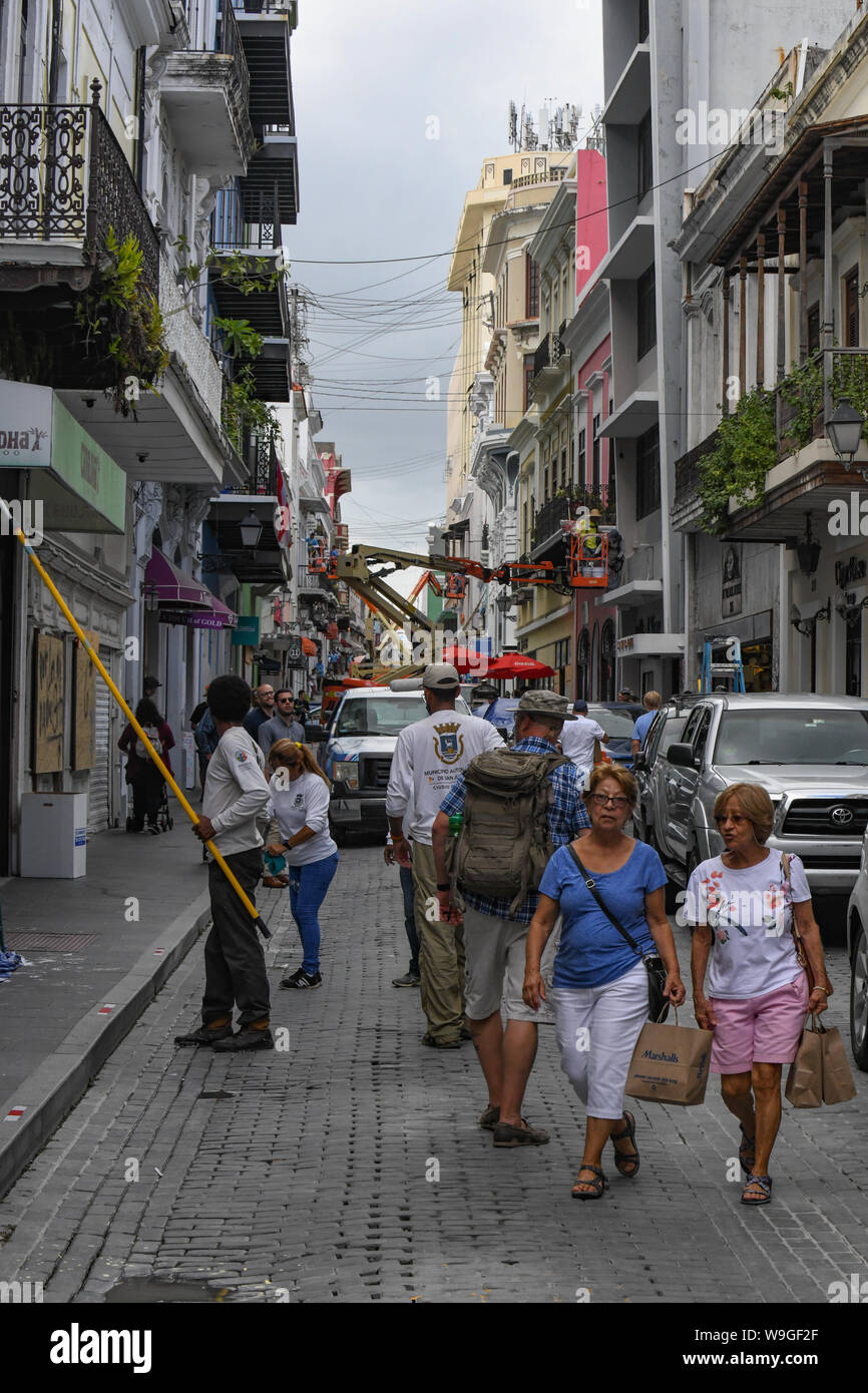 Old san juan buildings puerto rico hi-res stock photography and images ...