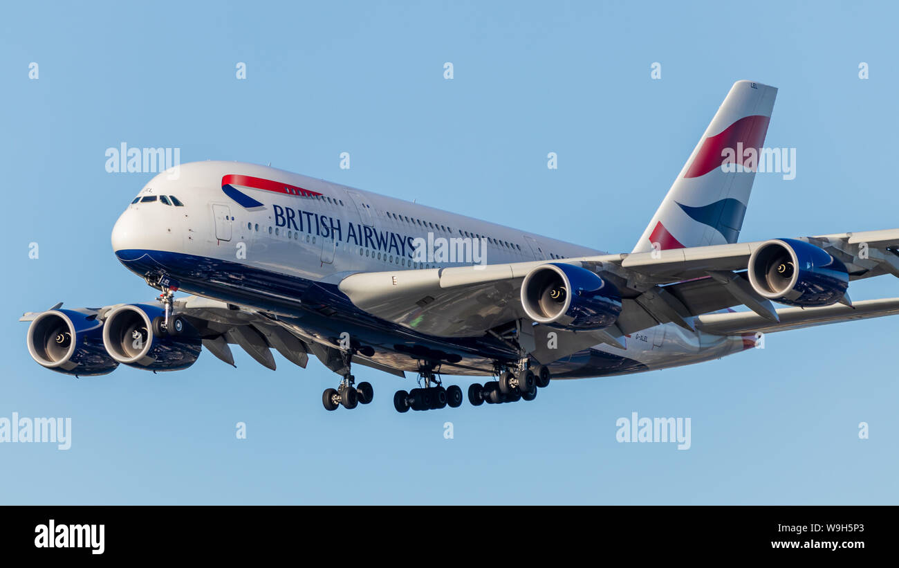 British Airways Airbus A380-8 landing at Vancouver Intl. Airport on a clear evening. Stock Photo