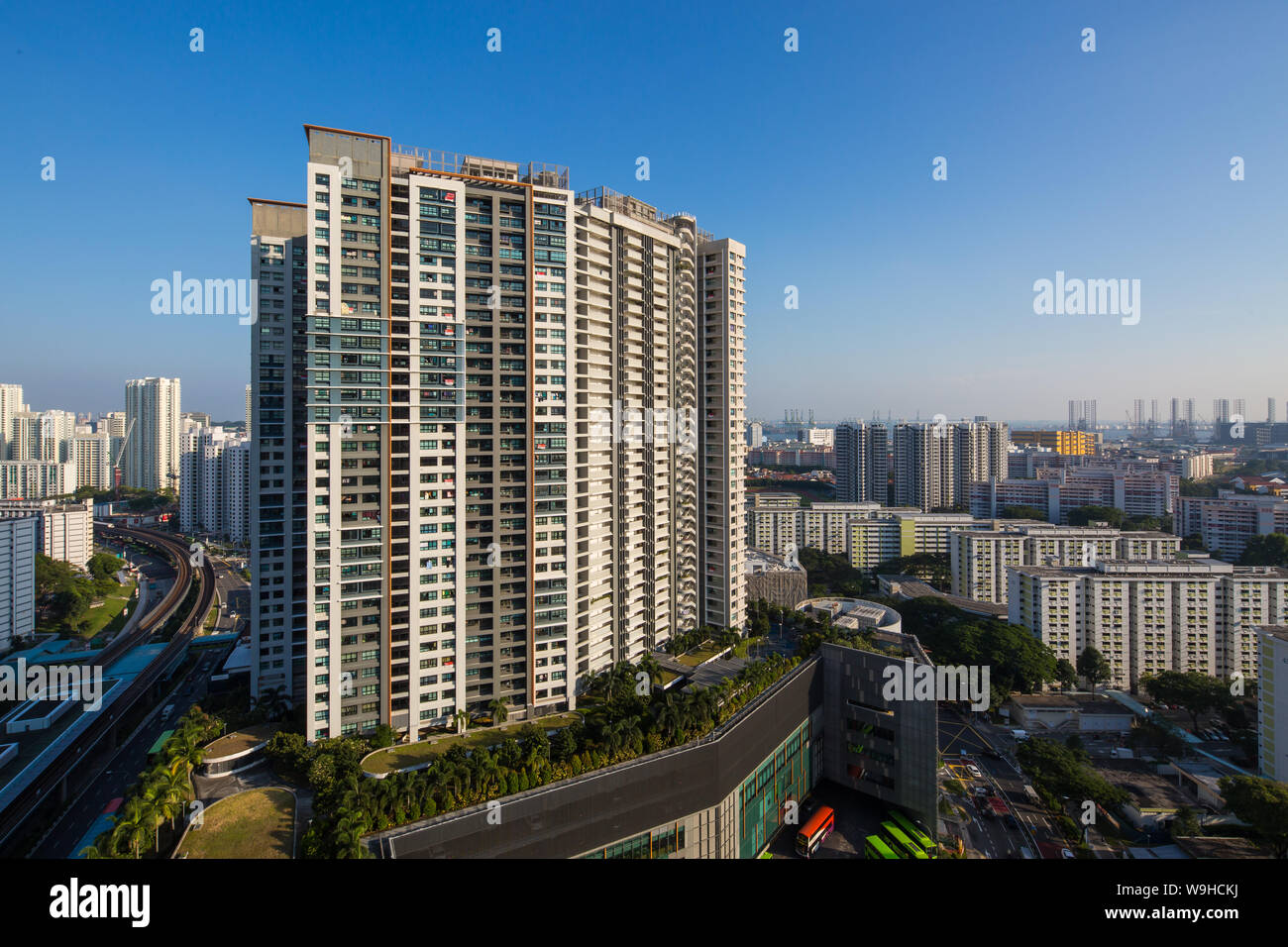 clementi-town-is-a-mixed-development-that-have-a-transport-hub-40th-level-living-spaces-and-a-shipping-mall-singapore-W9HCKJ.jpg