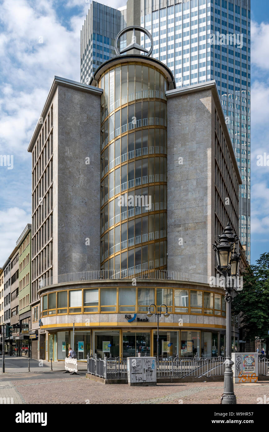 Junior Haus was built in 1951 on Kaiserplatz in the city centre of Frankfurt. Designed by architect Wilhelm Berentzen. Mercedes had a showroom there. Stock Photo