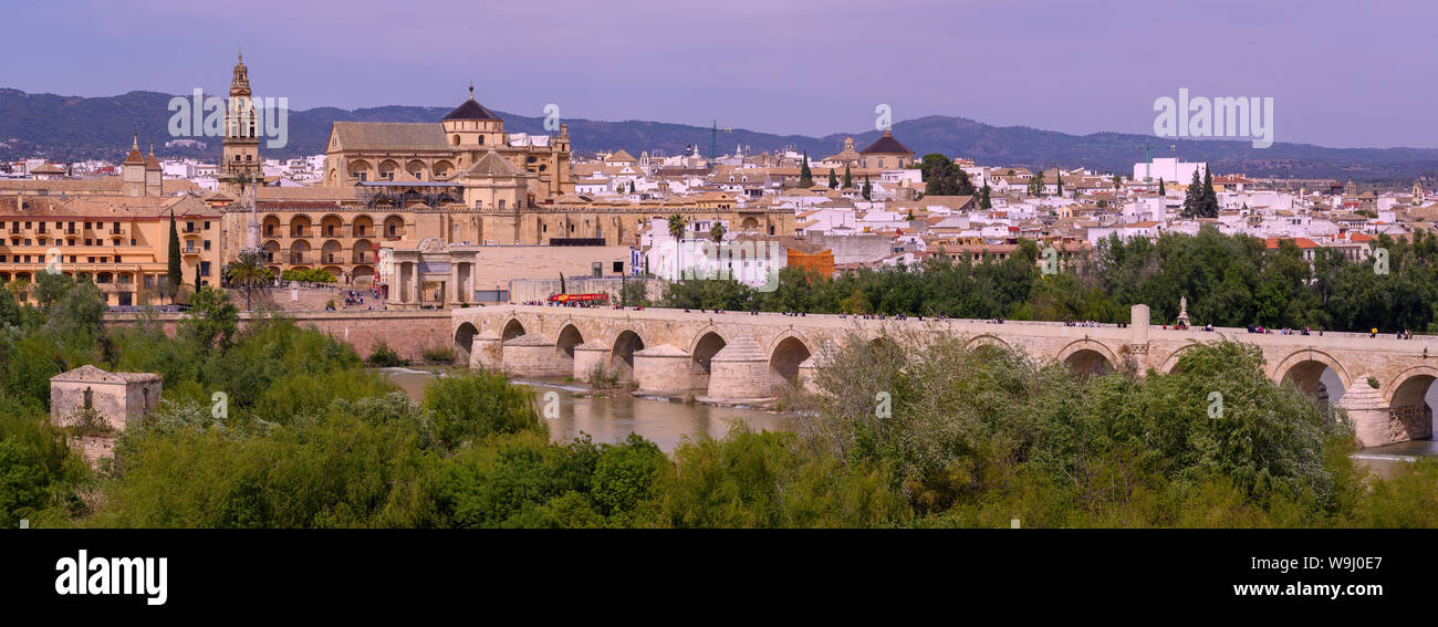Europe, Iberia, Spain,Andalusia, Cordoba, The Roman Bridge over the Guadalquivir and the Mosque–Cathedral of Córdoba, 30074273 *** Local Caption *** Stock Photo