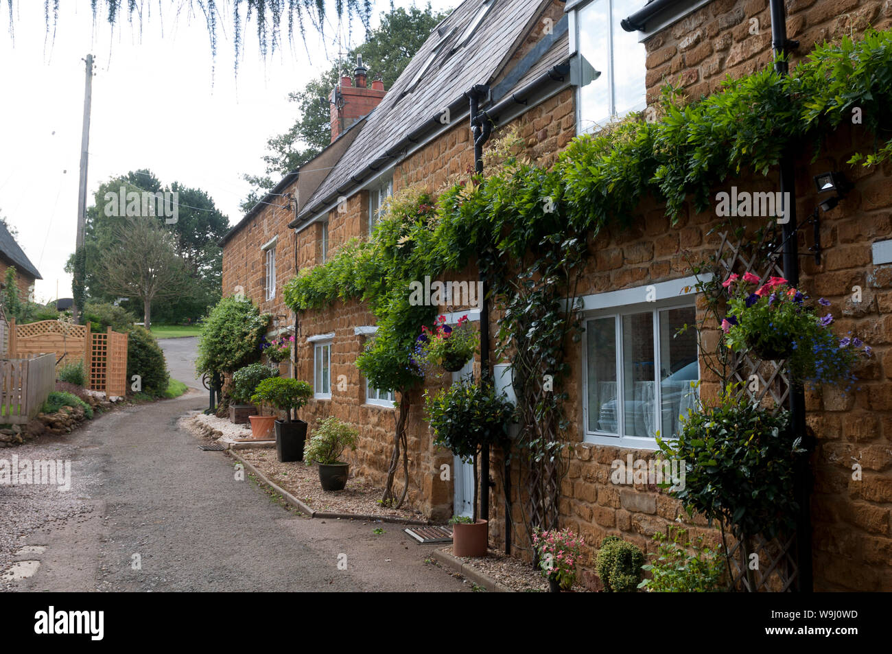 Cottages in Shotteswell village, Warwickshire, England, UK Stock Photo