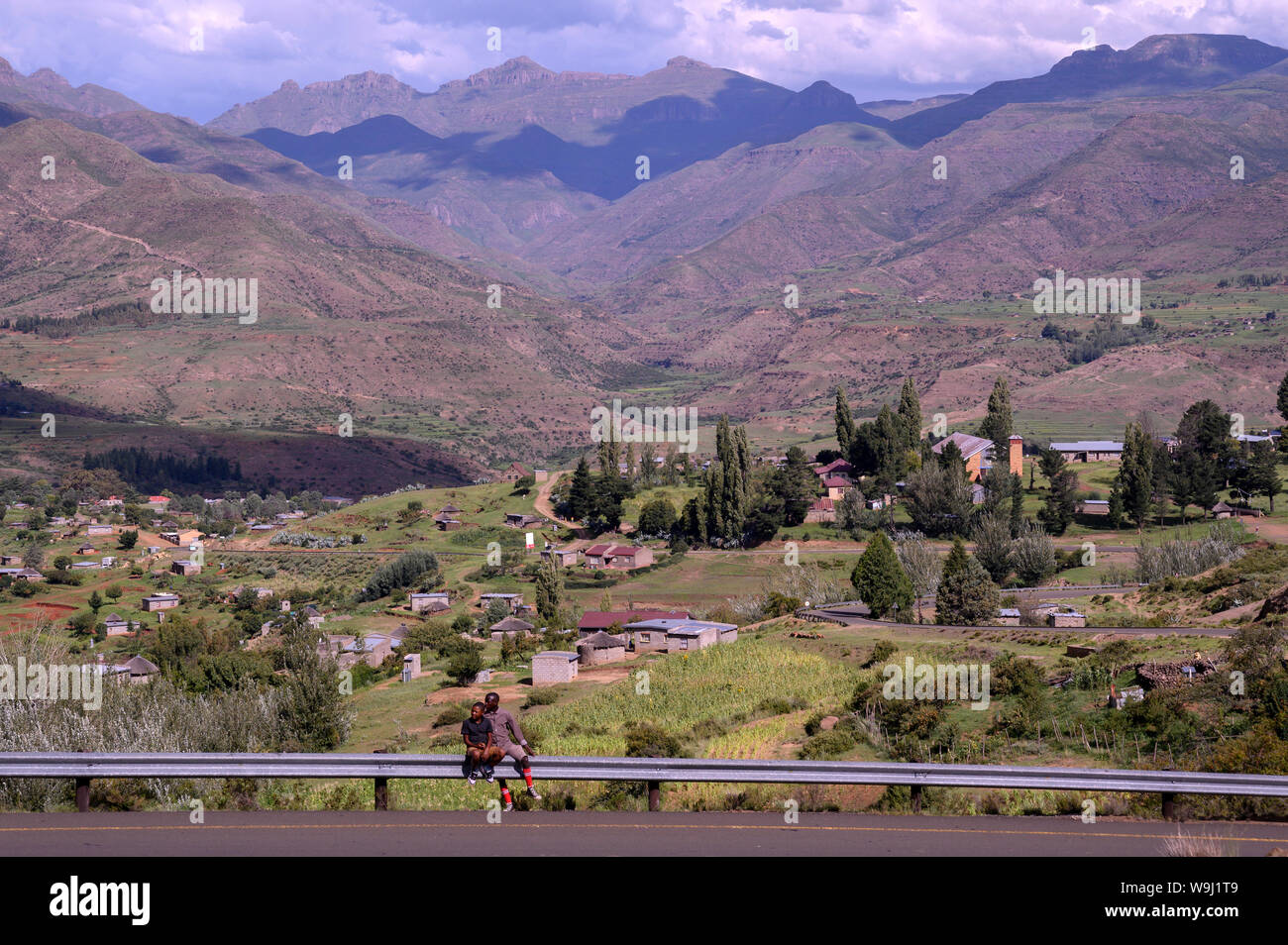 Africa, Southern Africa, Maseru District, Lesotho,, 30074470 *** Local Caption ***  Africa, Southern Africa, Maseru District, Lesotho, Semonkong, vill Stock Photo