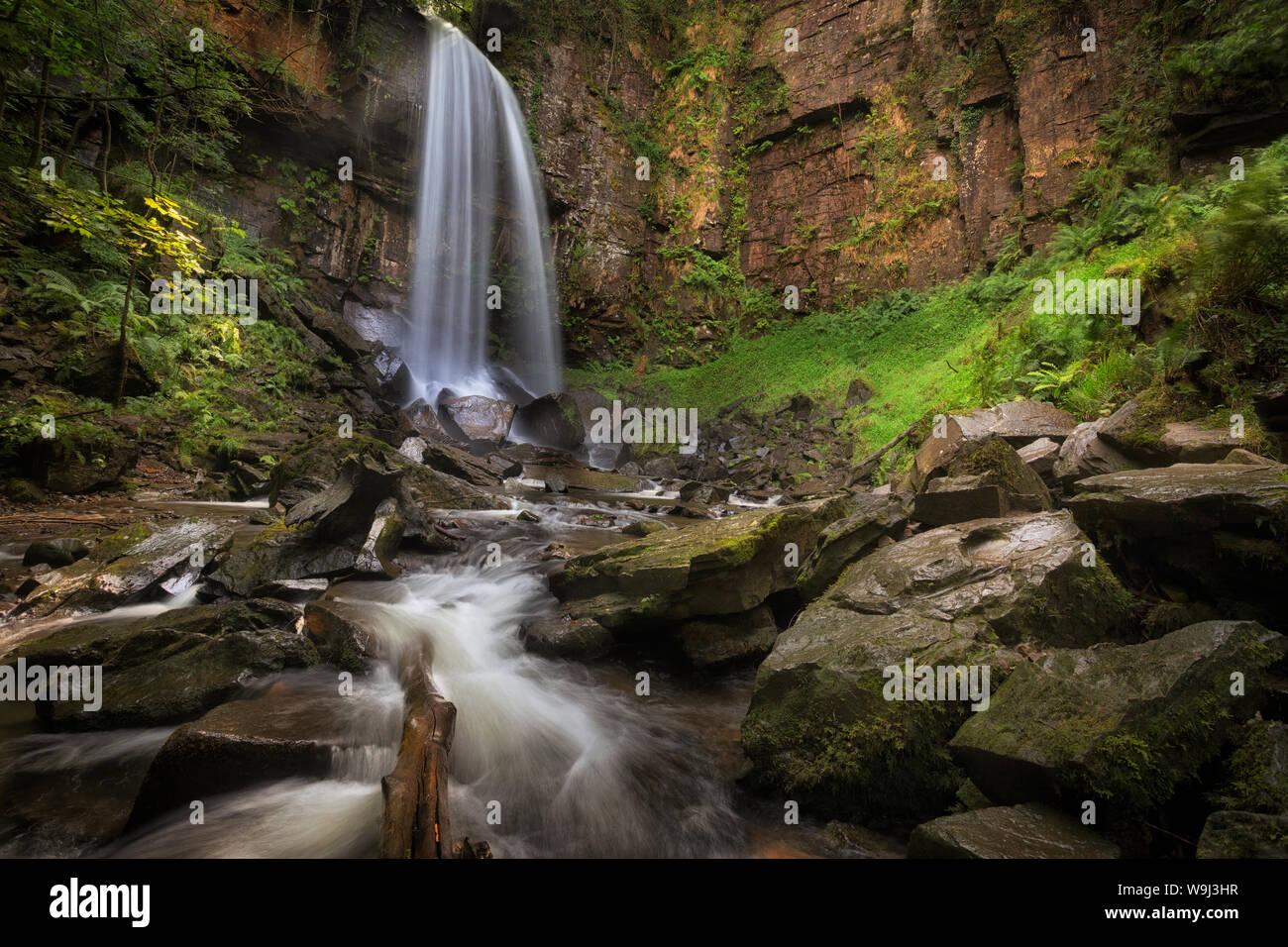 Waterfall and rocks at Melincourt Stock Photo