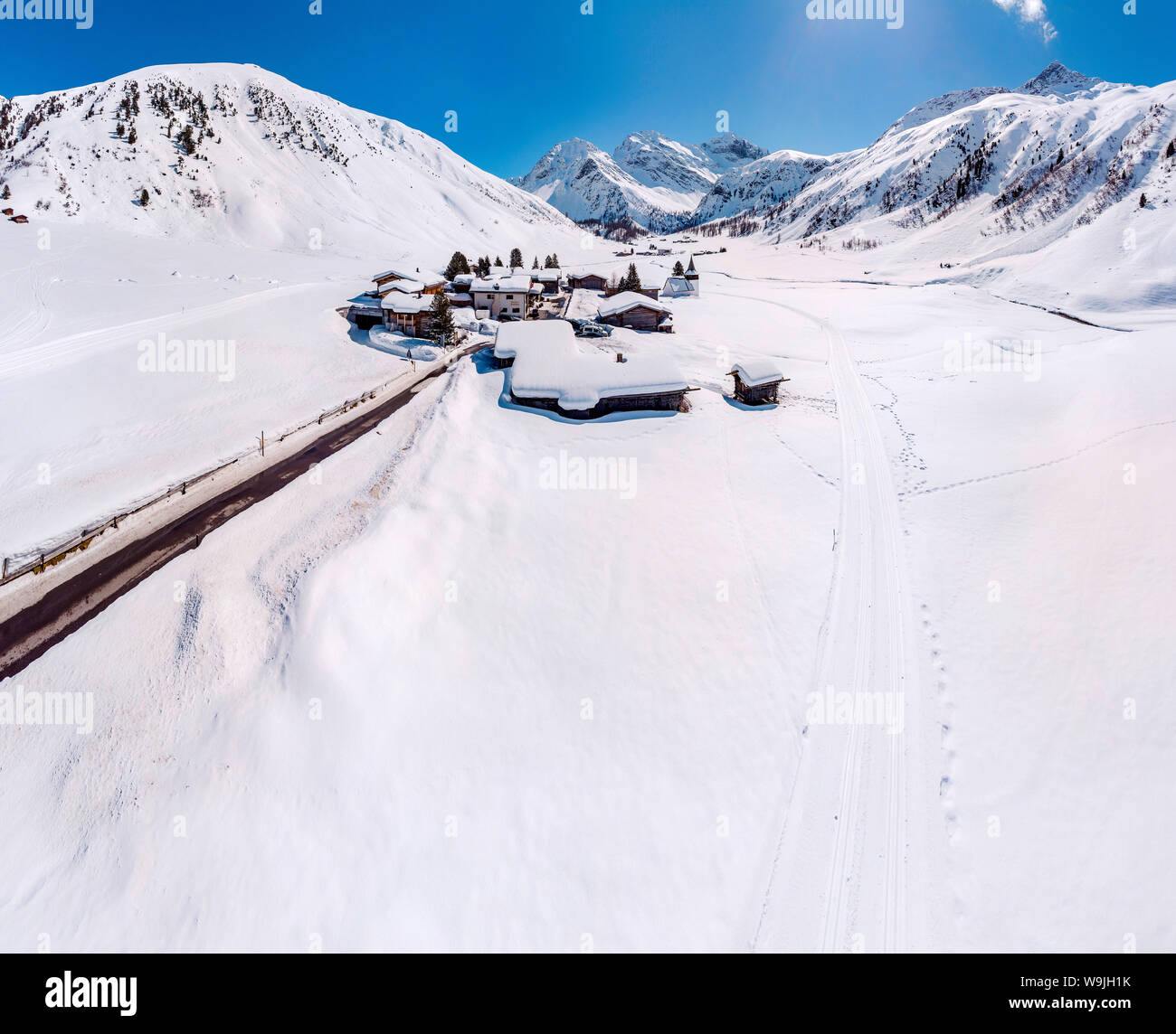village-sno-valley-hi-res-stock-photography-and-images-alamy