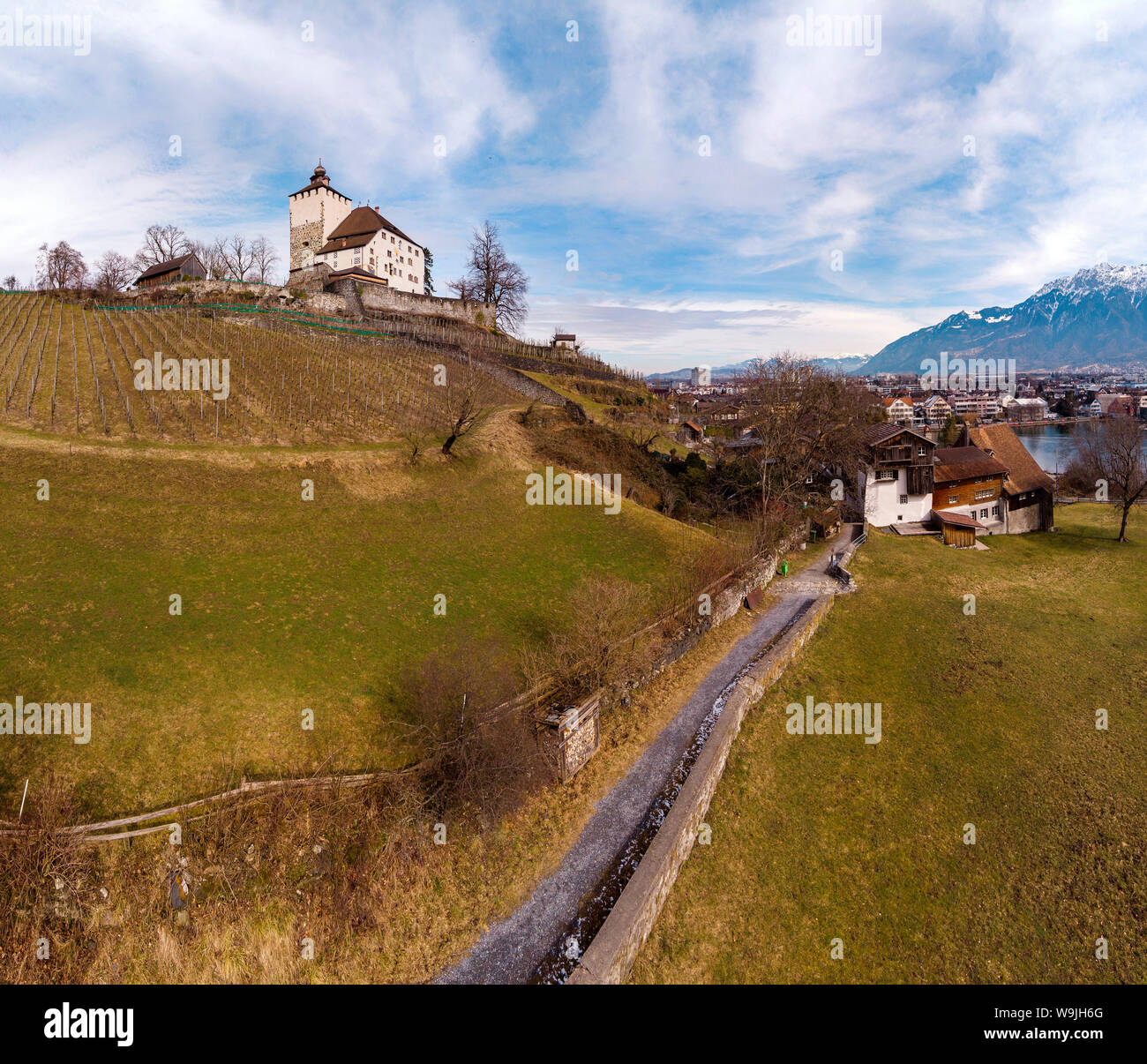 Castle and historic houses of Werdenberg, Buchs,   , Sankt Gallen, Switzerland, 30071621 *** Local Caption *** city, village, field, meadow, winter, m Stock Photo