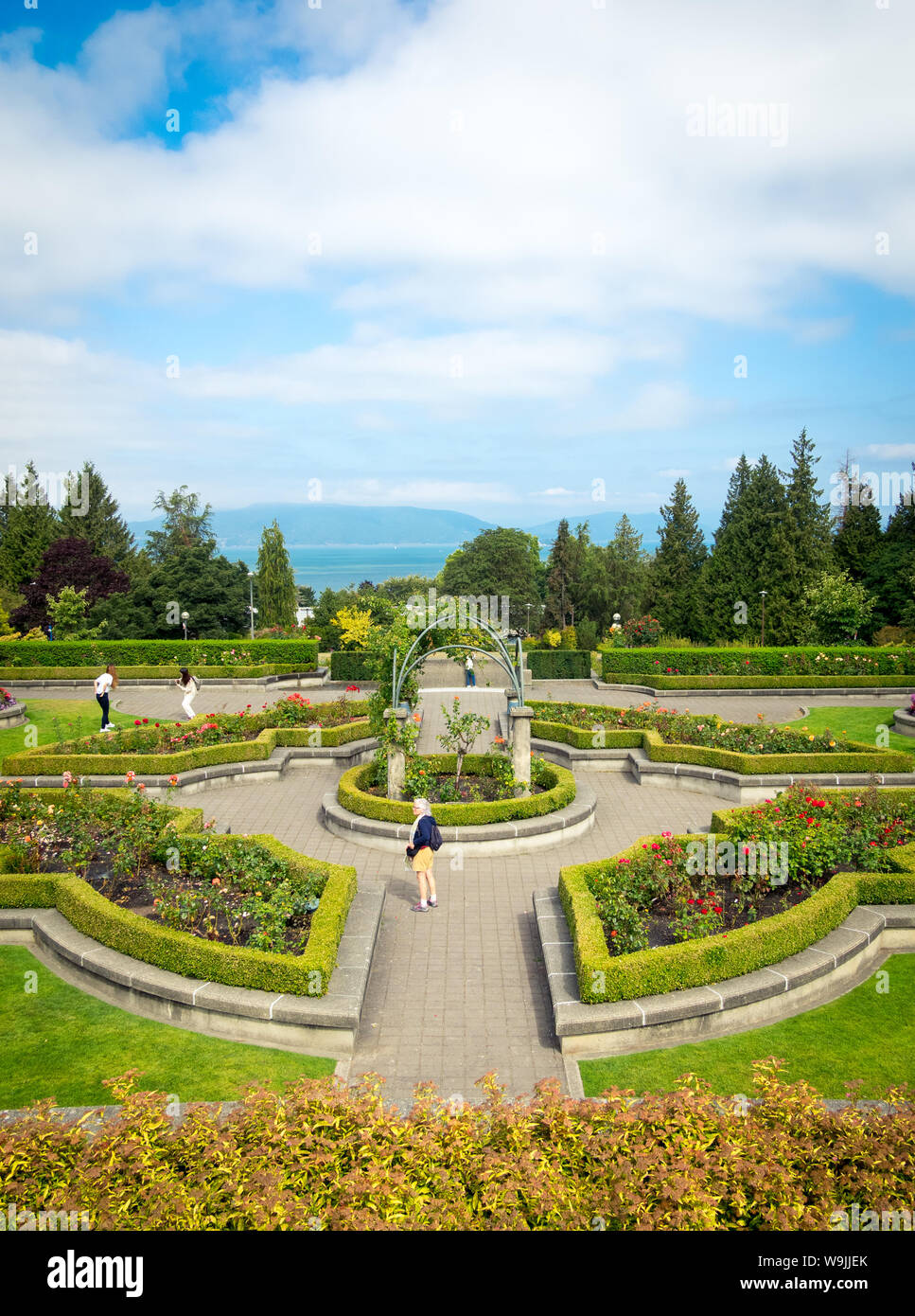 A view of the UBC Rose Garden (University of British Columbia Rose Garden) in Vancouver, British Columbia, Canada. Stock Photo