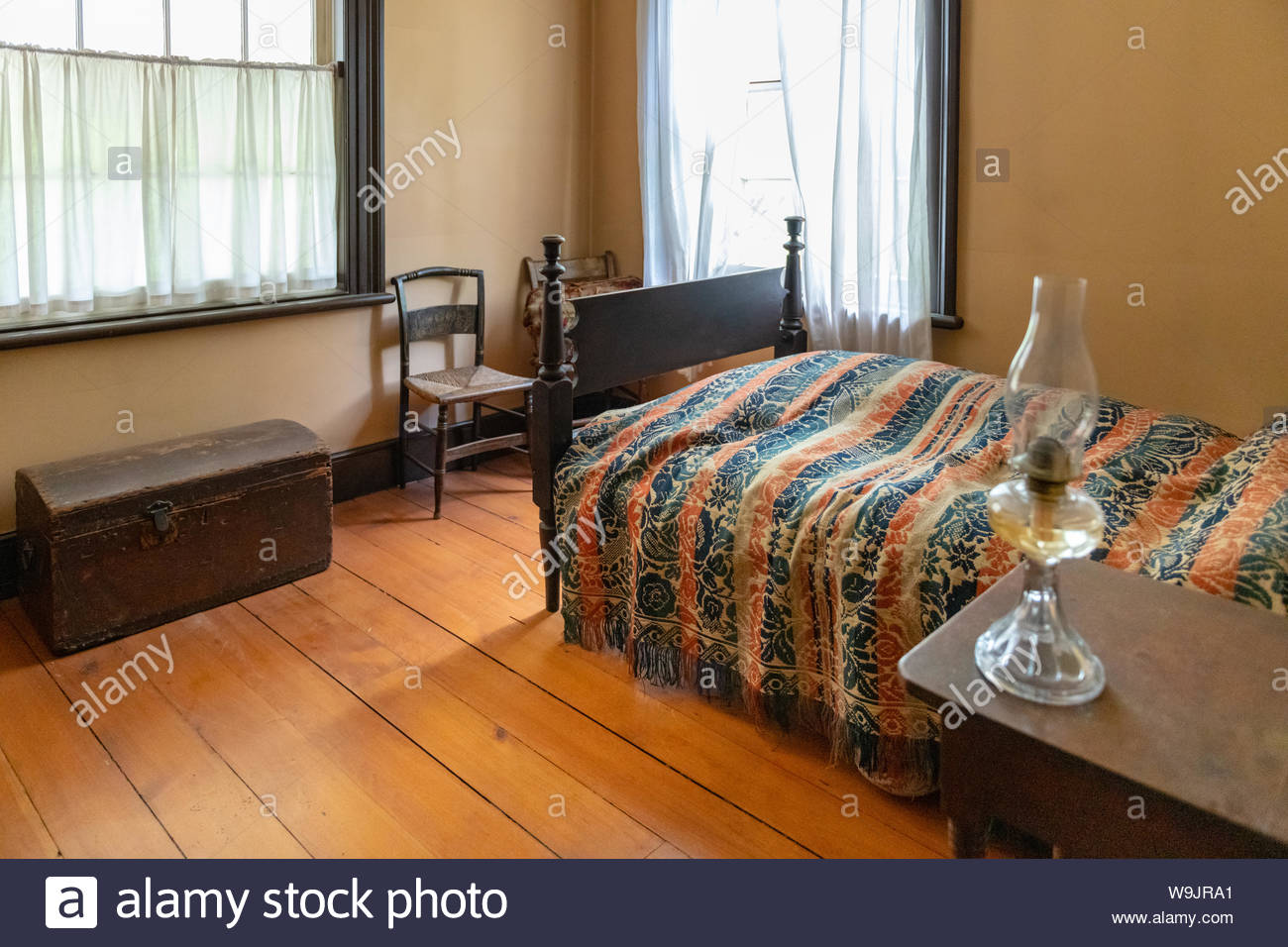 Colonial Bedroom Furniture Mangaziez
