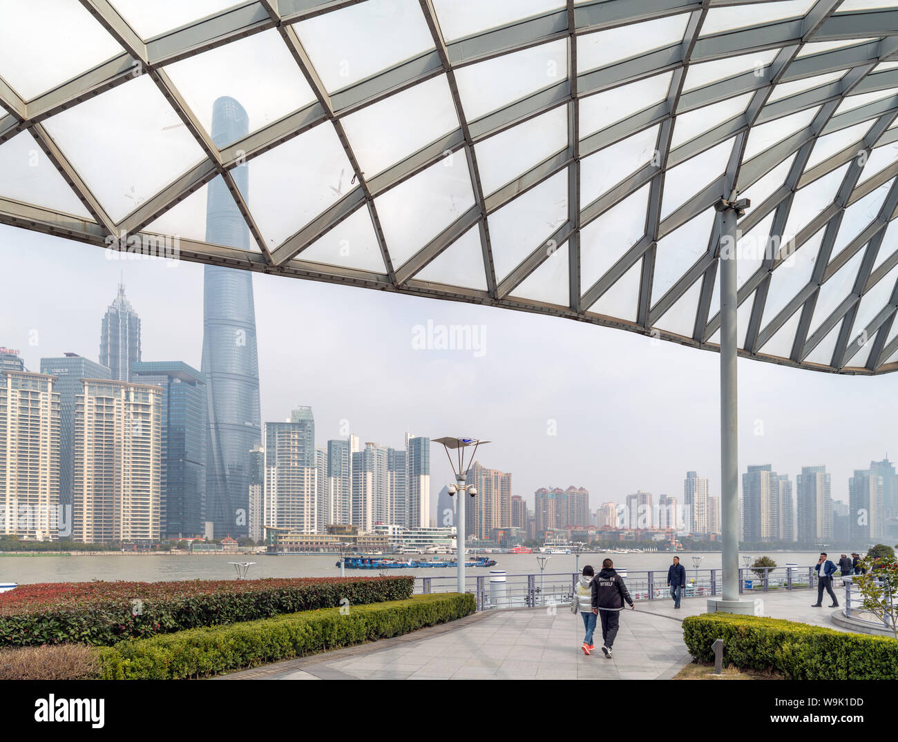 The business district of Pudong and the Huangpu River viewed from The Bund (Waitan), Shanghai, China Stock Photo