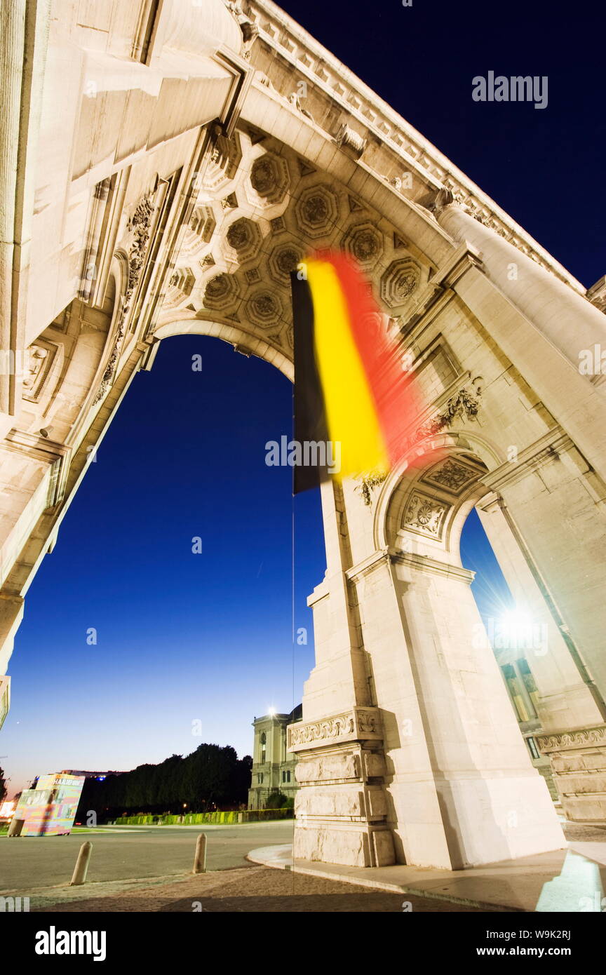 Arcade du Cinquantenaire, arch built in 1880 to celebrate 50 years of Belgian independence, illuminated at night, Brussels, Belgium, Europe Stock Photo