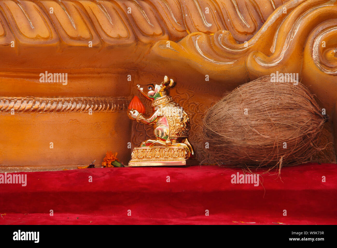 Figurine of a mouse (Ganesh Vahan) Stock Photo