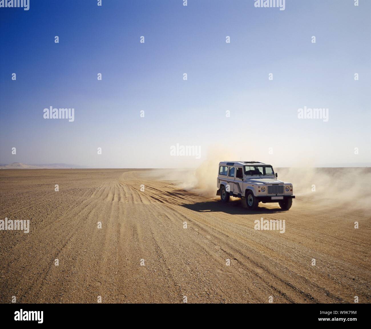 Four-wheel drive Landrover, off-roading in the desert, Algeria, Africa Stock Photo