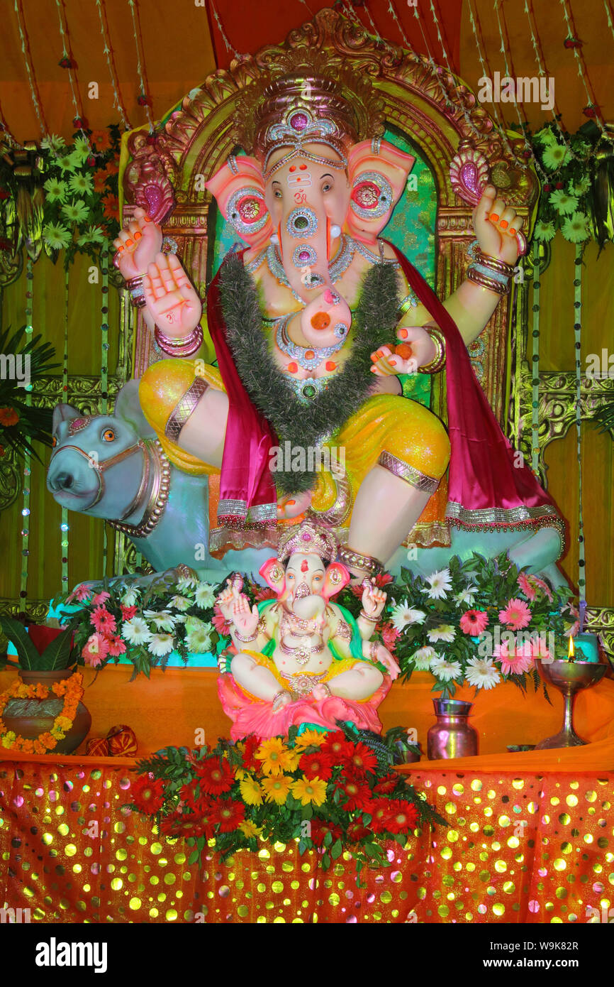 Idols of Lord Ganesha Stock Photo - Alamy
